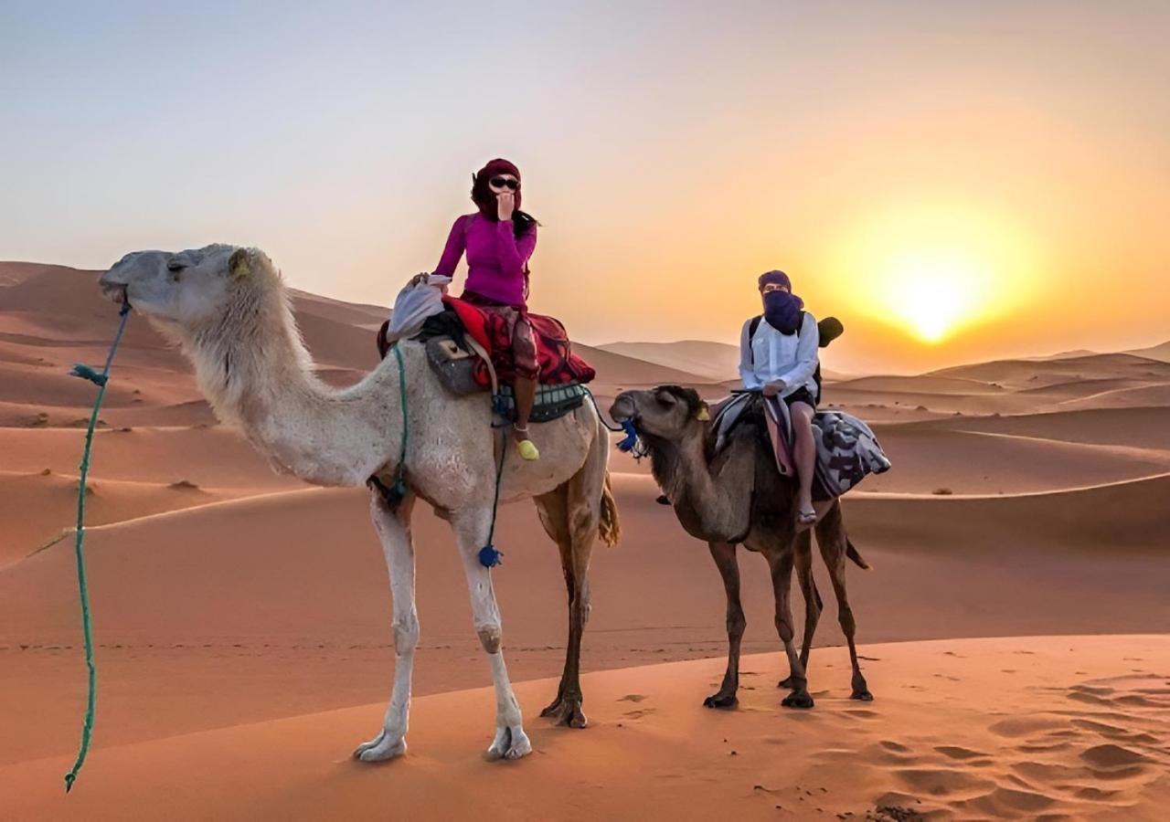 Merzouga Lovely Luxury Camp Buitenkant foto