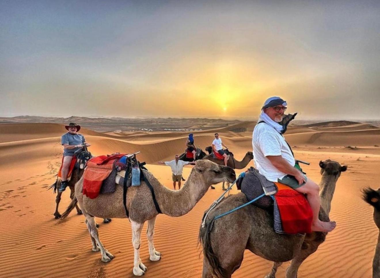 Merzouga Lovely Luxury Camp Buitenkant foto